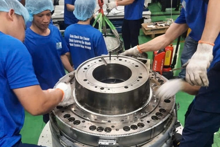 Blown film die head maintenance & refurbishment services